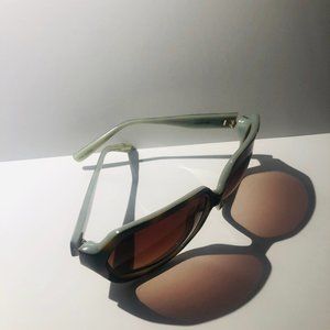 Retro Tortoise patterned Sunglasses